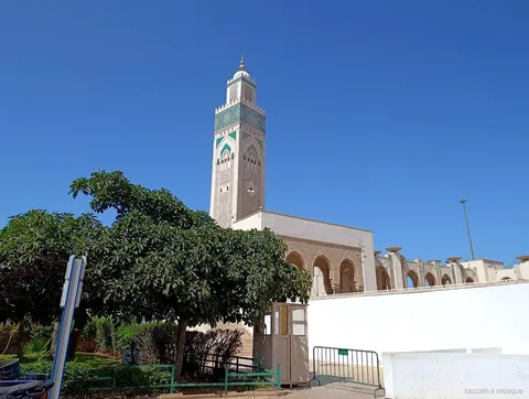 Hassan II Mosque minaret and Atlantic Ocean view
